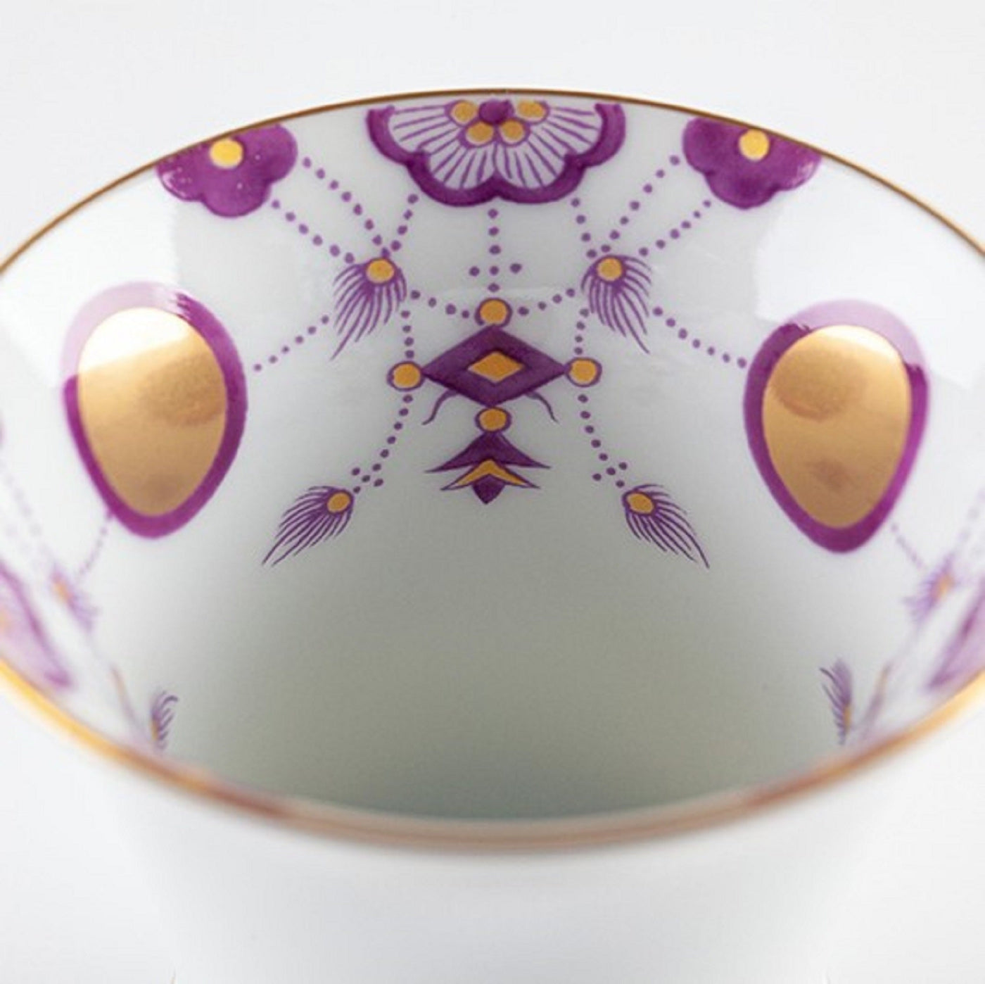 Sake glass (rim curving outward), Yoraku pattern (purple)（1 set of 2 pieces）