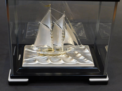 Silver Yacht 4(2) Solid Case