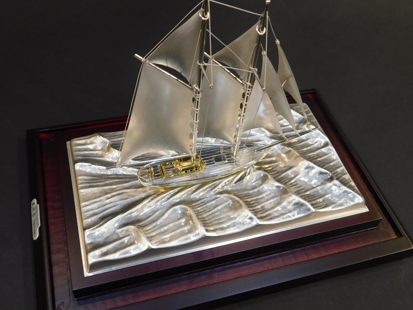 Silver yacht 5 (2) slope case