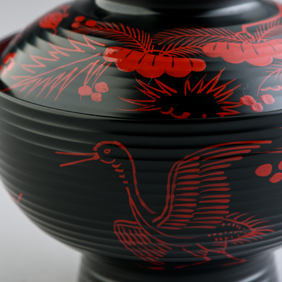 Zoni bowl, flat-grain black and vermilion lacquering