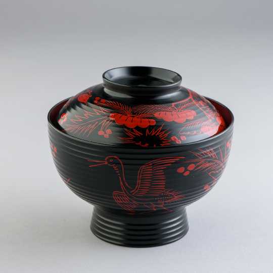 Zoni bowl, flat-grain black and vermilion lacquering