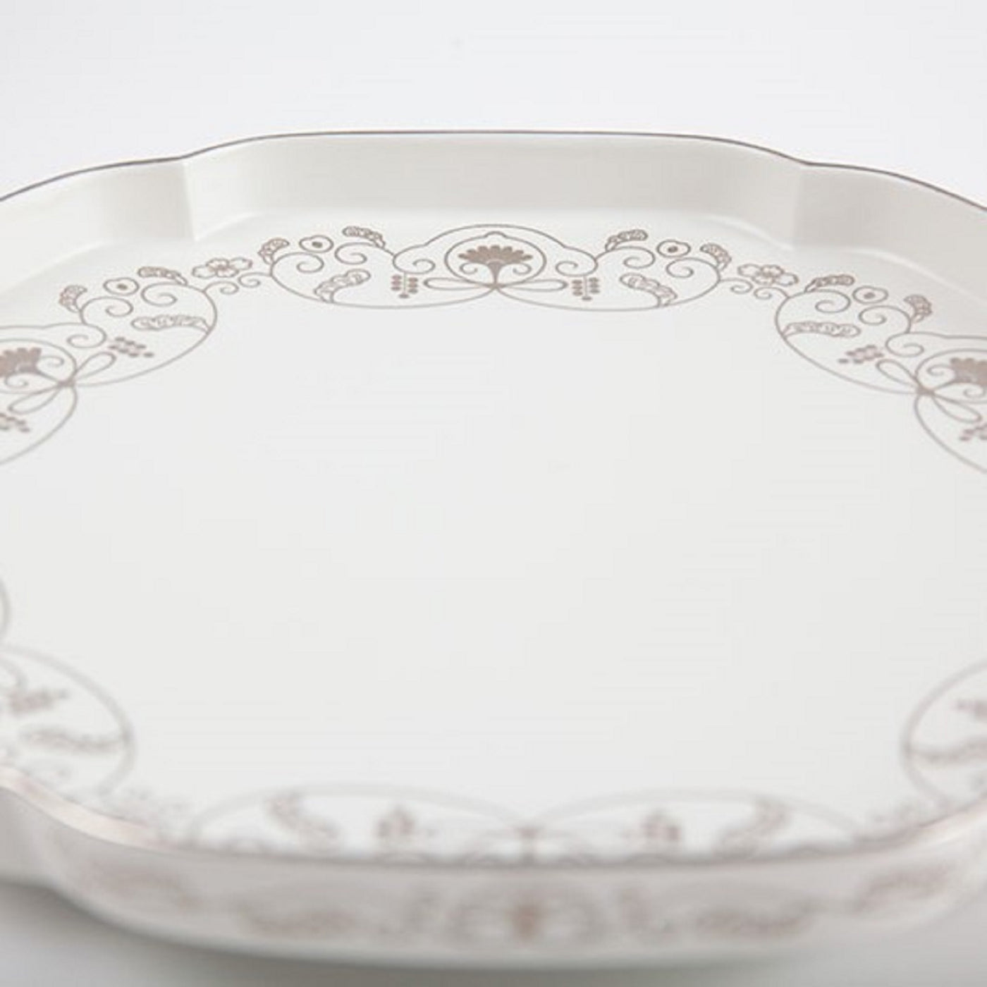 Flower-shaped plate 24.5cm 　Yuikarakusa