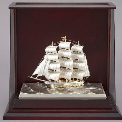 Silver Sailboat 4 Slope Case